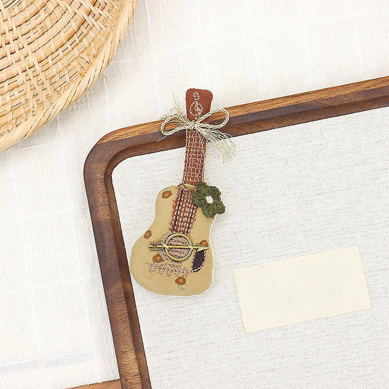 5pc, Embroidery Fabric Guitar Ornament Charm Brooch Pin