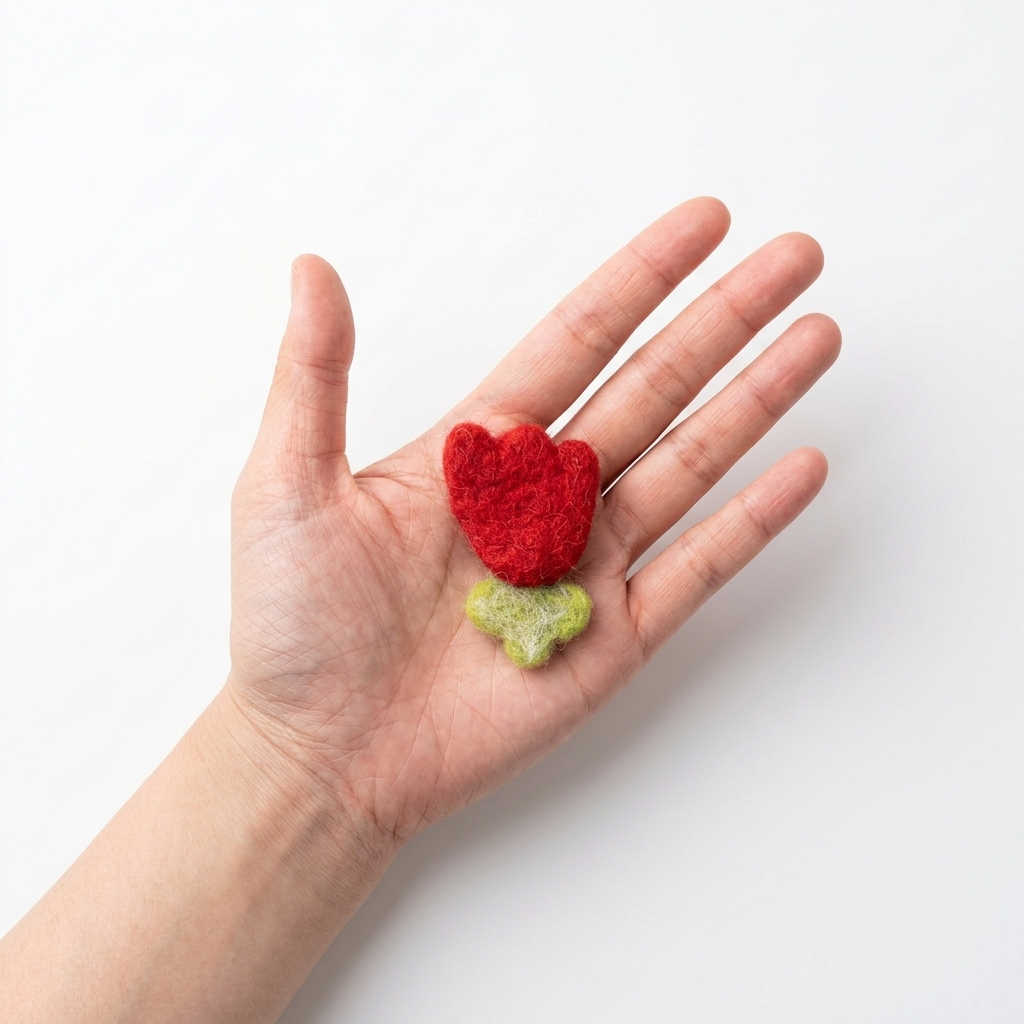 Red Bloom Flower Wool Felt Charm Component
