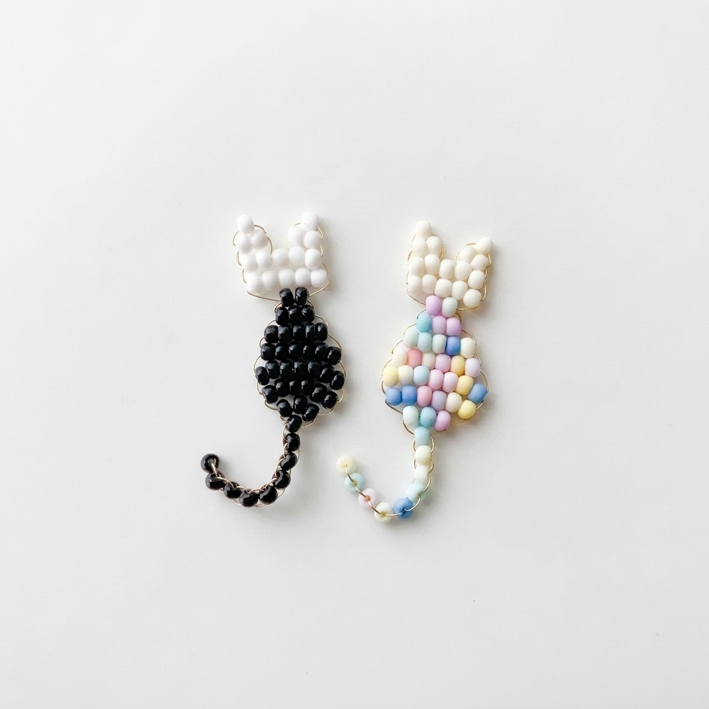 5pc, Handmade Black Tuxedo & Pastel Calico Kitten Cat Beaded Charm Ornament