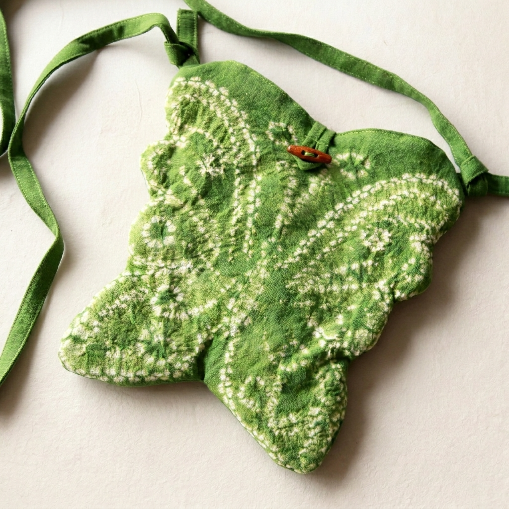 1pc, Light Green Quilted Cotton Fabric Butterfly Crossbody Pouch Bag