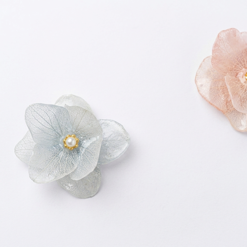 5pc, 2 Colors Real Hydrangea Flower Resin Pendant Charm