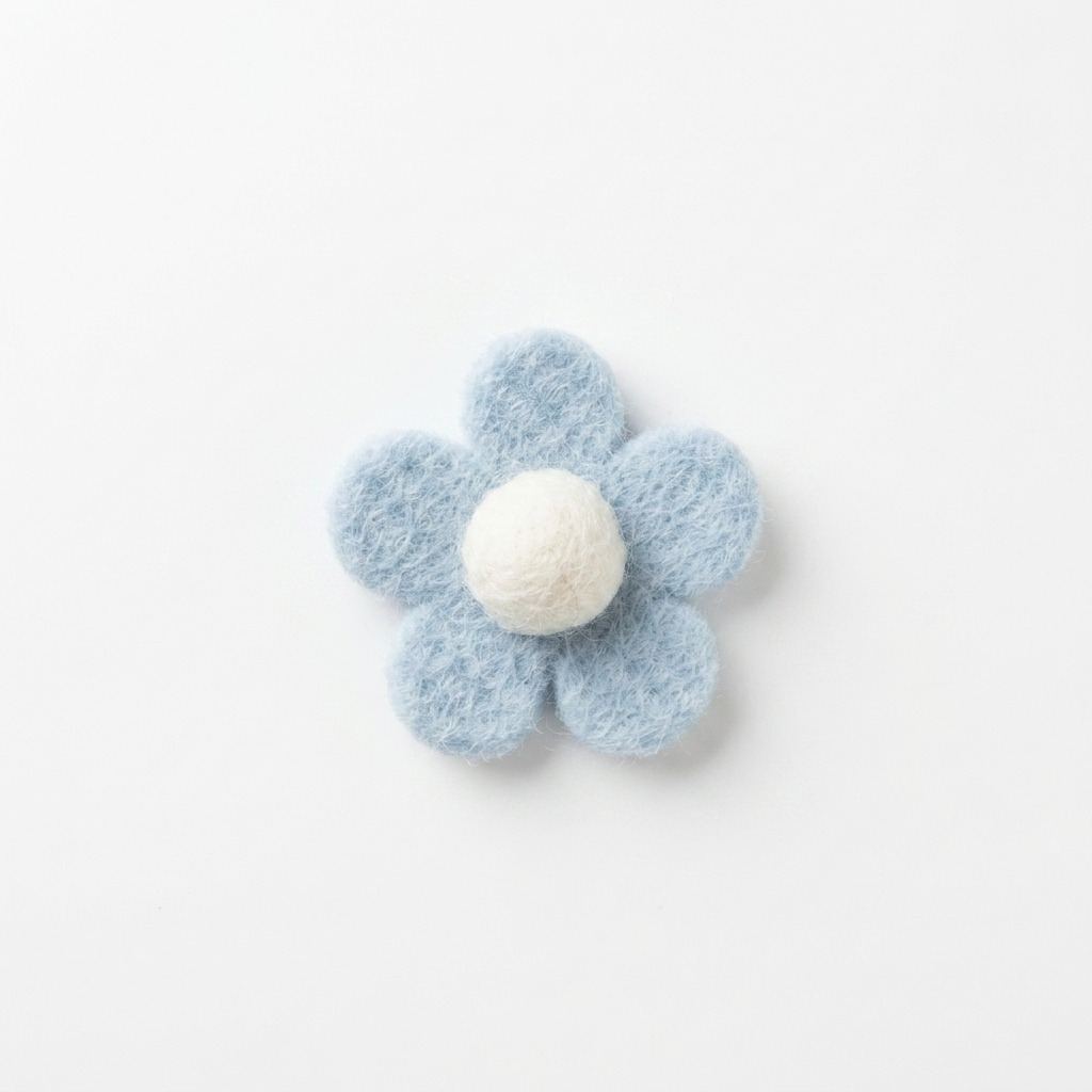 5pc, Red Blue Classic Red Daisy Wool Felt Charm Ornament