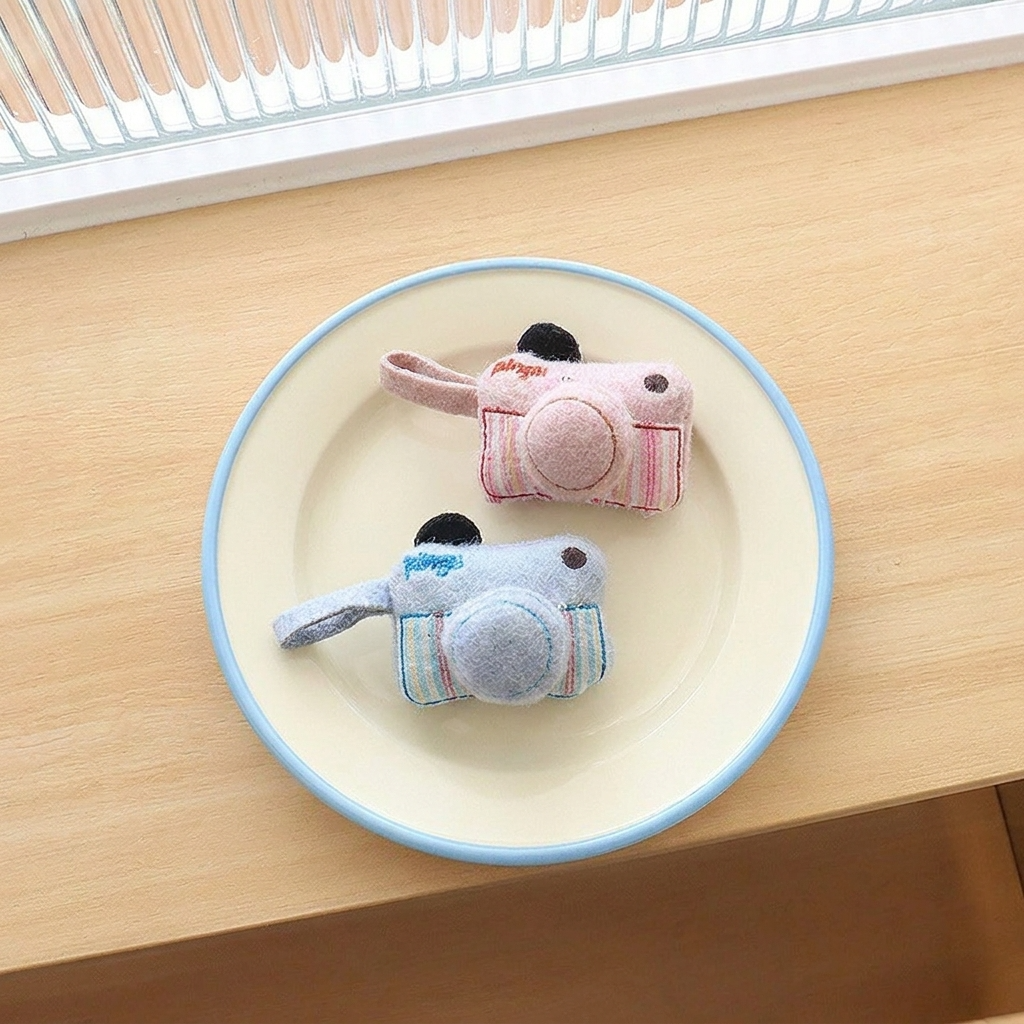 5pc, Pink Blue Fabric Camera Ornament Charm Brooch Pin