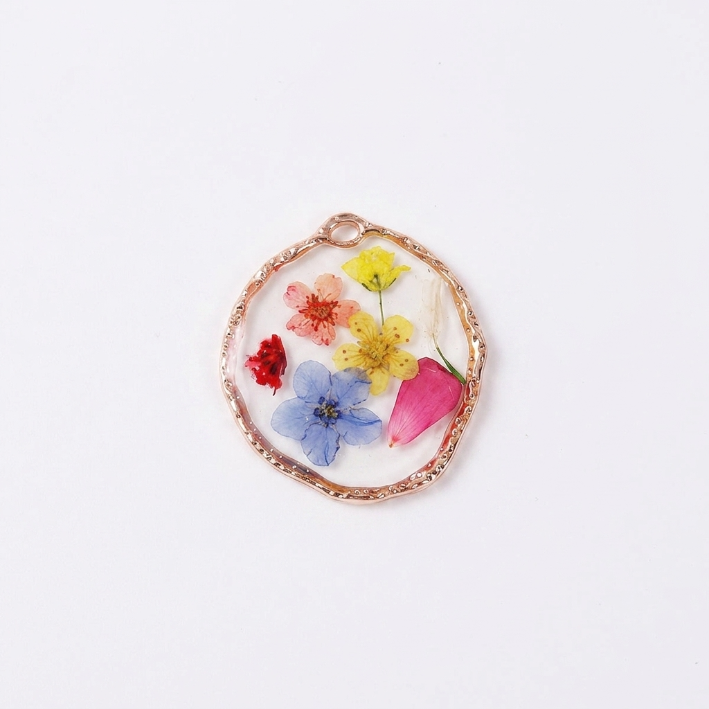 5pc, Circle Round Gold Rim Real Dried Flower Resin Jewelry Pendant Charm