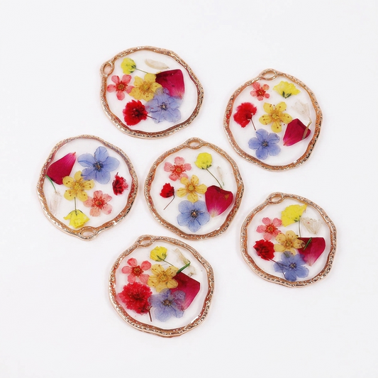 5pc, Circle Round Gold Rim Real Dried Flower Resin Jewelry Pendant Charm