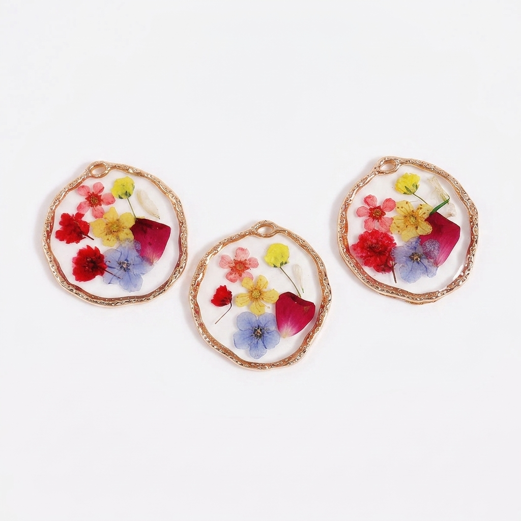 5pc, Circle Round Gold Rim Real Dried Flower Resin Jewelry Pendant Charm